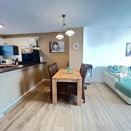 Apartment Gran Con Vistas Al Canal Empuriabrava